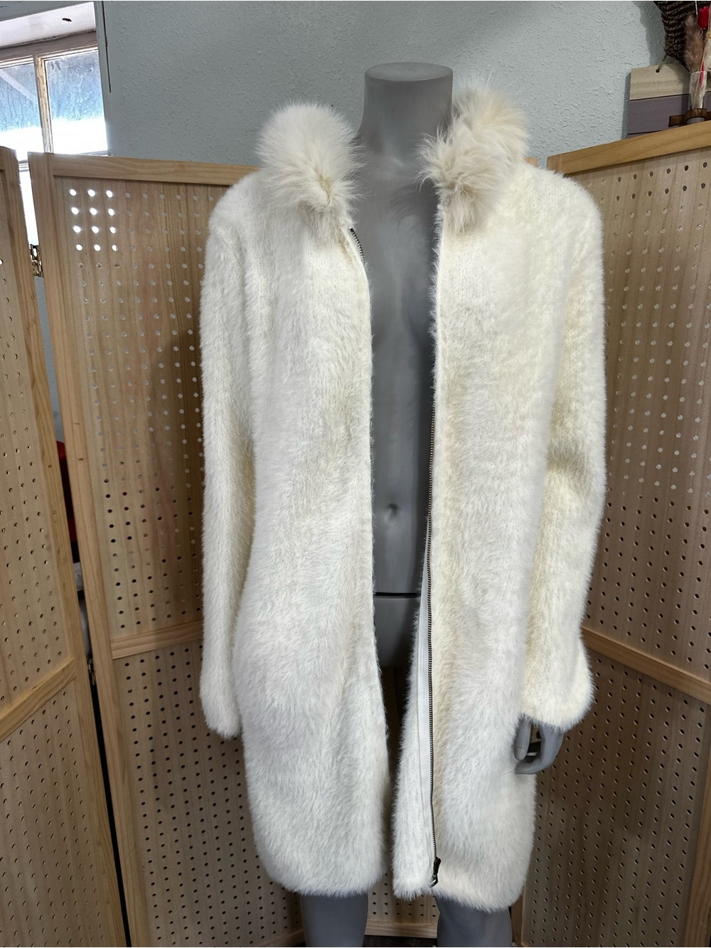 Easel Los Angeles Ivory Fuzzy Faux Fur Hood Long Coat S/M